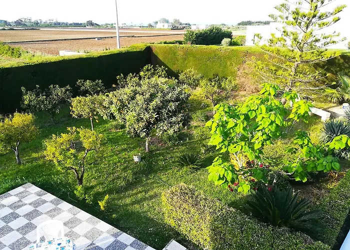 Incantevole Maddalena Отранто